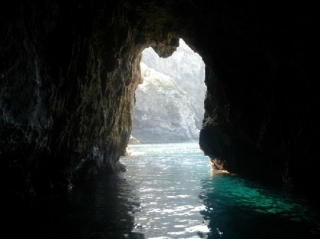  Cueva en kayak de mar 